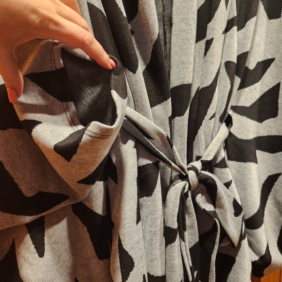 Freeway Open Front Tie Sweater Sz L - Picture 5 of 8